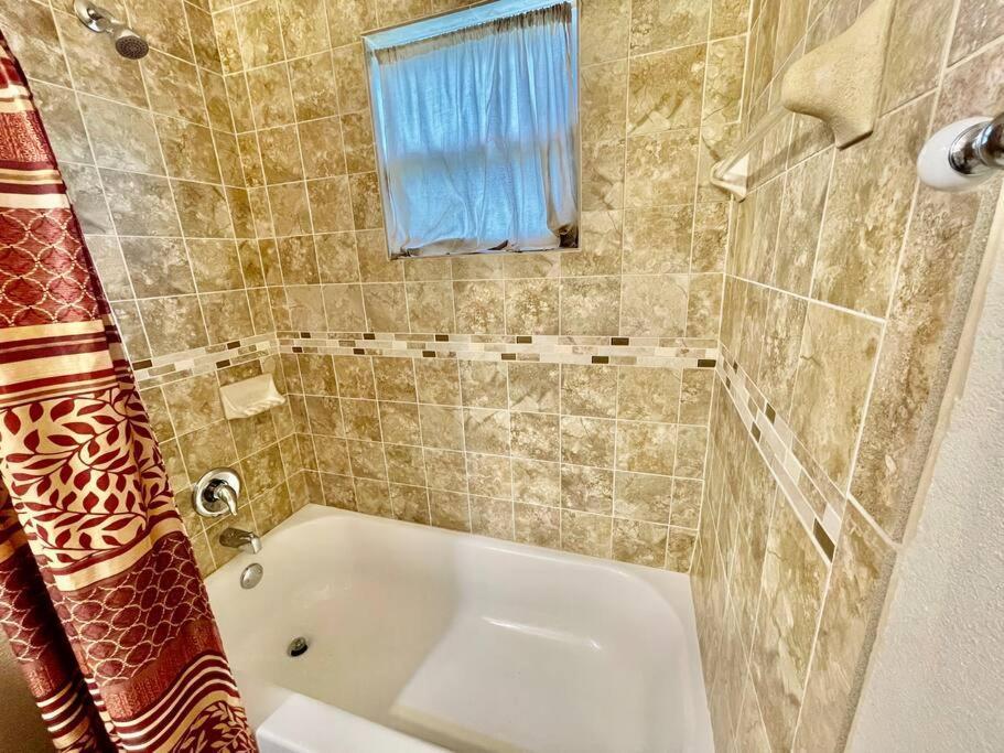 Cozy Modest Home Near Universal Studios/Volcanobay Orlando Dış mekan fotoğraf